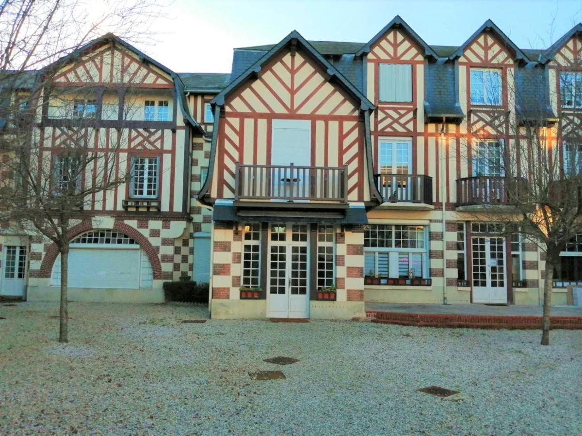 Le Petit Cabourg De La Cour Normande Studio Coeur De Ville -1 A 2 Personness מראה חיצוני תמונה