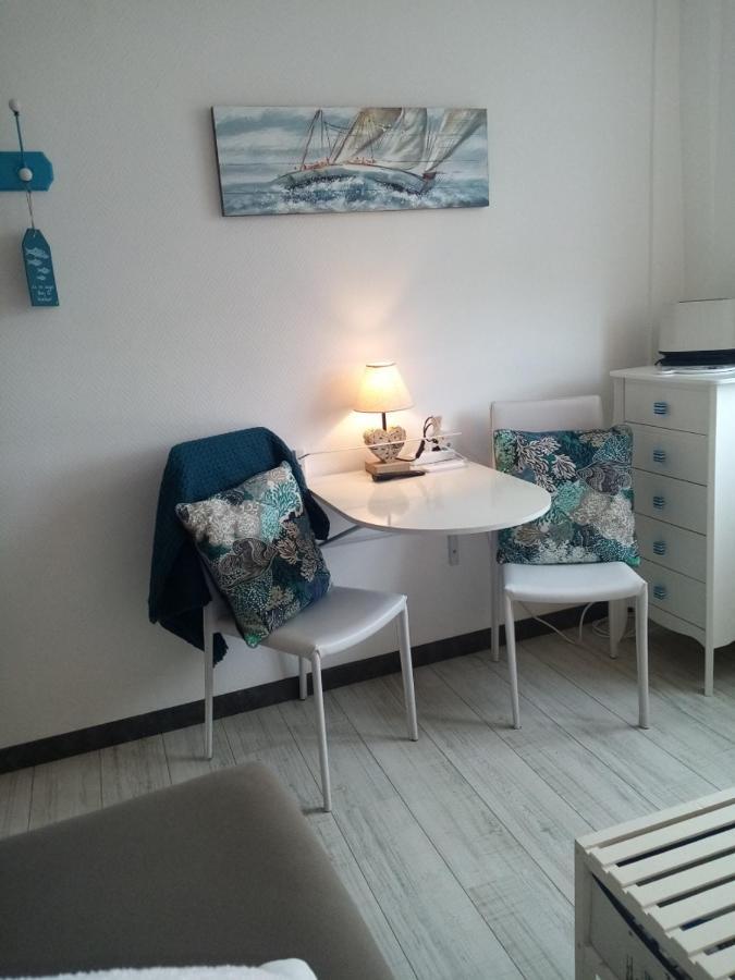 Le Petit Cabourg De La Cour Normande Studio Coeur De Ville -1 A 2 Personness מראה חיצוני תמונה